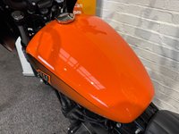 USED 2022 22 HARLEY-DAVIDSON SOFTAIL 1868 FXBBS STREET BOB 1910 MILES FROM NEW + SCREEN