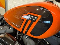 USED 2022 22 HARLEY-DAVIDSON SOFTAIL 1868 FXBBS STREET BOB 1910 MILES FROM NEW + SCREEN