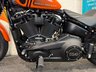 USED 2022 22 HARLEY-DAVIDSON SOFTAIL 1868 FXBBS STREET BOB 1910 MILES FROM NEW + SCREEN