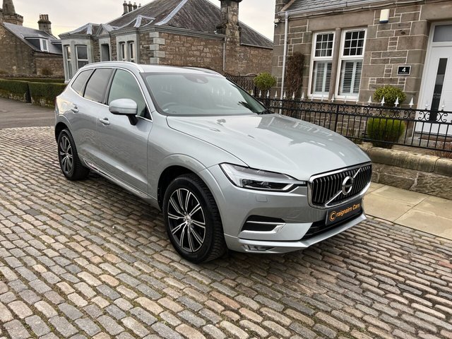 2017 VOLVO XC60 - Photo 8