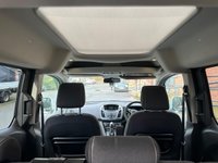 USED 2015 15 FORD TOURNEO CONNECT 1.6 EcoBoost Titanium Auto Euro 5 5dr LOW MILEAGE