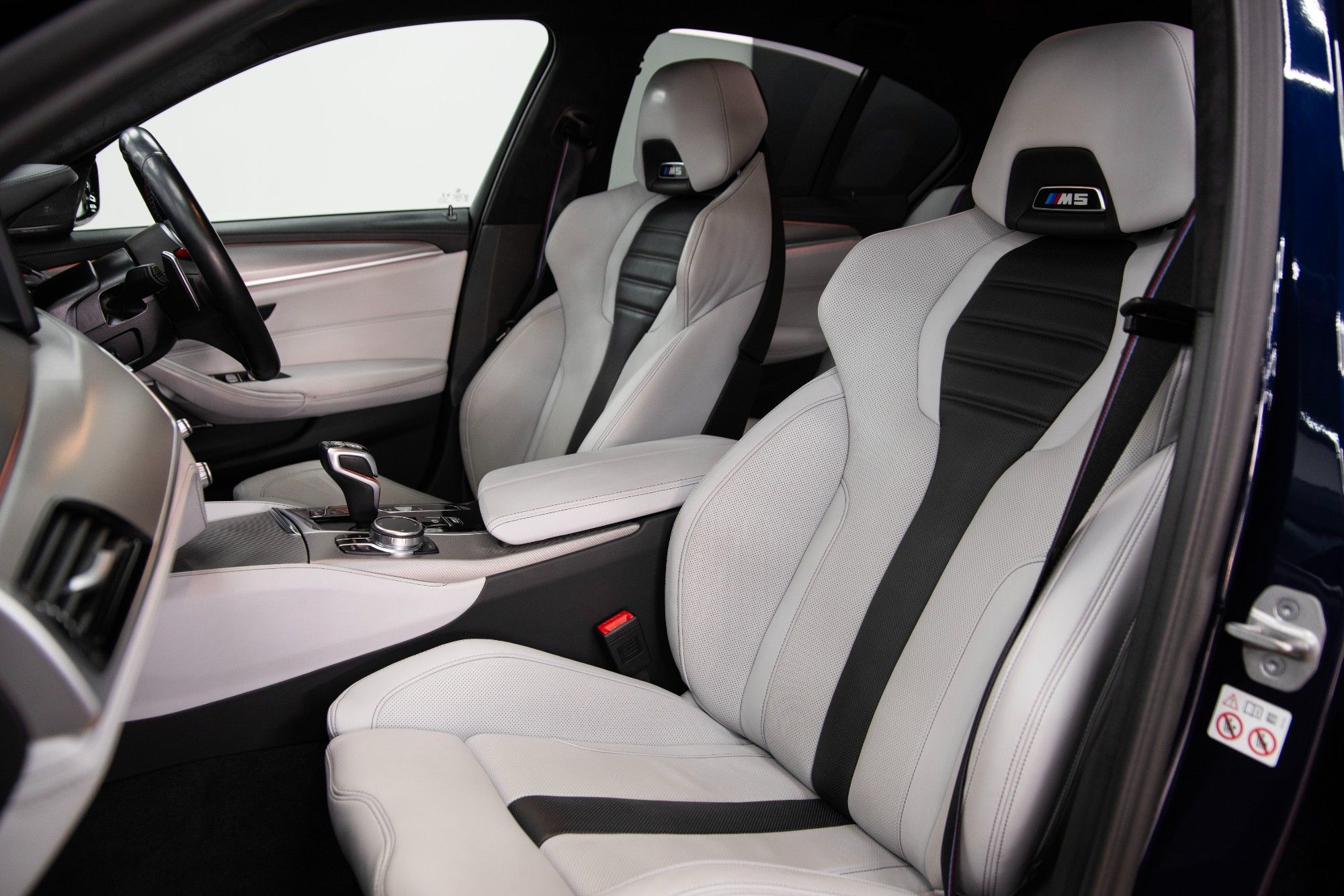 USED 2023 72 BMW M5 4.4i V8 Competition Saloon 