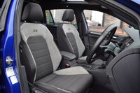 USED 2016 66 VOLKSWAGEN GOLF 2.0 TSI BlueMotion Tech R Estate 5dr Petrol DSG 4MOTION Euro 6 (s/s) (300 ps) 1 OWNER / PAN ROOF / DYNAUDIO