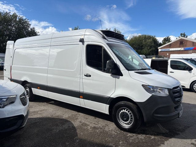 2025 MERCEDES-BENZ SPRINTER X3 IN STOCK MERCEDES BOX / VAN IVECO FROM £23995 + VAT - Photo 12
