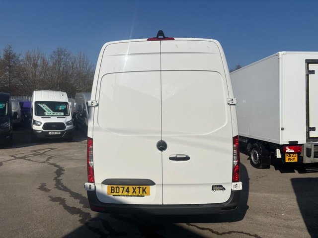 2025 MERCEDES-BENZ SPRINTER X3 IN STOCK MERCEDES BOX / VAN IVECO FROM £23995 + VAT - Photo 7