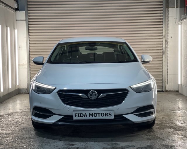 View our VAUXHALL INSIGNIA
