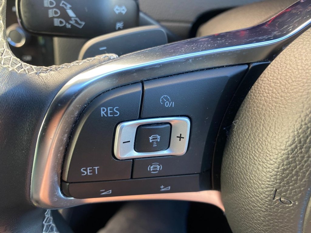 USED 2019 19 VOLKSWAGEN GOLF 2.0 TDI GTD Hatchback 5dr Diesel DSG Euro 6 (s/s) (184 ps) HEATED SEATS + SAT NAV + DAB