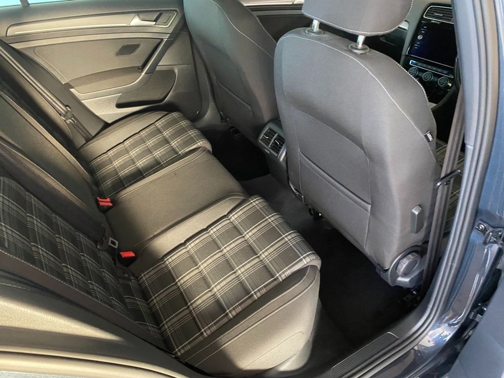 USED 2019 19 VOLKSWAGEN GOLF 2.0 TDI GTD Hatchback 5dr Diesel DSG Euro 6 (s/s) (184 ps) HEATED SEATS + SAT NAV + DAB