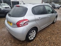 USED 2015 15 PEUGEOT 208 1.4 HDi Style Hatchback 5dr Diesel Manual Euro 5 (70 ps) &pound;20TAX+CRUISE+SATNAV+PANROOF+BLUETOOTH+PARK SENSORS