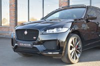 USED 2016 66 JAGUAR F-PACE 3.0 V6 S SUV 5dr Petrol Auto AWD Euro 6 (s/s) (380 ps) DEPLOYABLE STEPS / SLIDING PAN