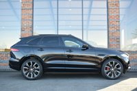 USED 2016 66 JAGUAR F-PACE 3.0 V6 S SUV 5dr Petrol Auto AWD Euro 6 (s/s) (380 ps) DEPLOYABLE STEPS / SLIDING PAN