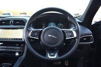 USED 2016 66 JAGUAR F-PACE 3.0 V6 S SUV 5dr Petrol Auto AWD Euro 6 (s/s) (380 ps) DEPLOYABLE STEPS / SLIDING PAN