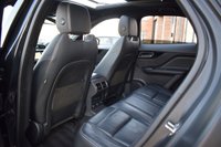 USED 2016 66 JAGUAR F-PACE 3.0 V6 S SUV 5dr Petrol Auto AWD Euro 6 (s/s) (380 ps) DEPLOYABLE STEPS / SLIDING PAN