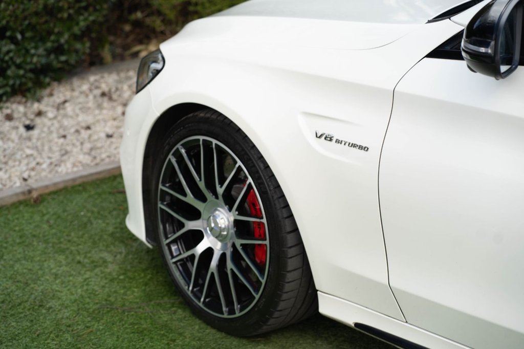 USED 2019 19 MERCEDES-BENZ C-CLASS 4.0 C63 V8 BiTurbo AMG S (Premium Plus) Estate 5dr Petrol SpdS MCT Euro 6 (s/s) (510 ps) A VERY WELL PRESENTED AND CARED FOR EXAMPLE WITH FULL IMPECCABLE MERCEDES BENZ MAIN DEALER SERVICE HISTORY WITH FULL SERVICE JUST COMPLETED