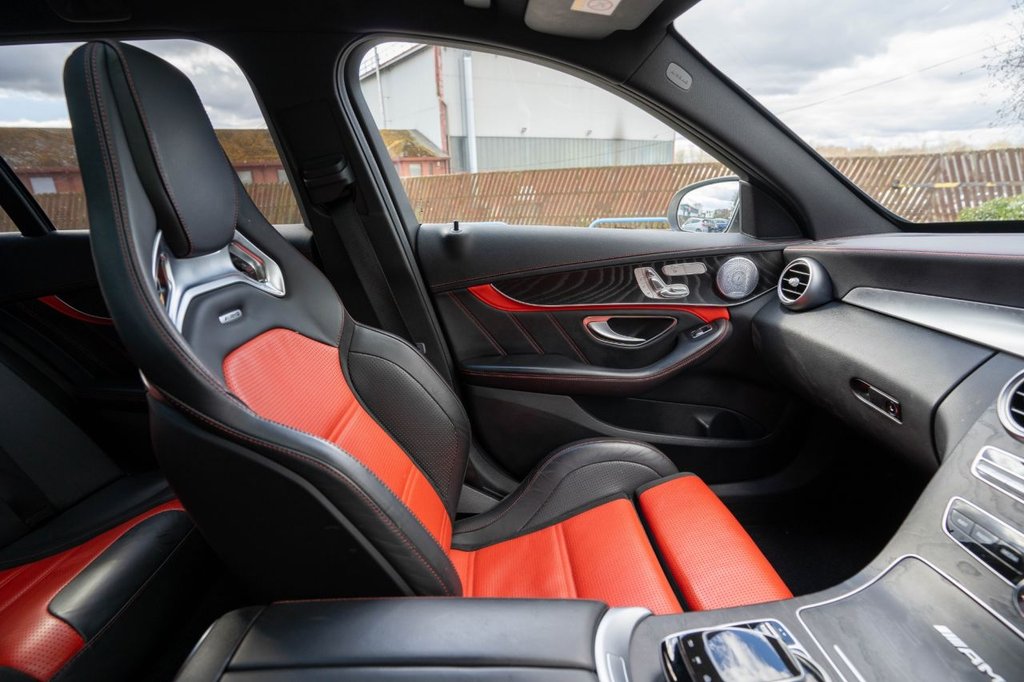 USED 2019 19 MERCEDES-BENZ C-CLASS 4.0 C63 V8 BiTurbo AMG S (Premium Plus) Estate 5dr Petrol SpdS MCT Euro 6 (s/s) (510 ps) A VERY WELL PRESENTED AND CARED FOR EXAMPLE WITH FULL IMPECCABLE MERCEDES BENZ MAIN DEALER SERVICE HISTORY WITH FULL SERVICE JUST COMPLETED