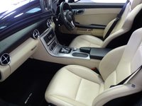 USED 2015 65 MERCEDES-BENZ SLK 2.1 SLK250d AMG Sport Convertible 2dr Diesel G-Tronic Euro 6 (s/s) (204 ps) SAT NAV LEATHER CRUISE PARK SENSORS HEATED SEATS