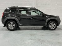 USED 2017 66 DACIA DUSTER 1.2 TCe Laureate SUV 5dr Petrol Manual 4WD Euro 6 (s/s) (125 ps) LOW MILEAGE, 4WD, NAV, DAB
