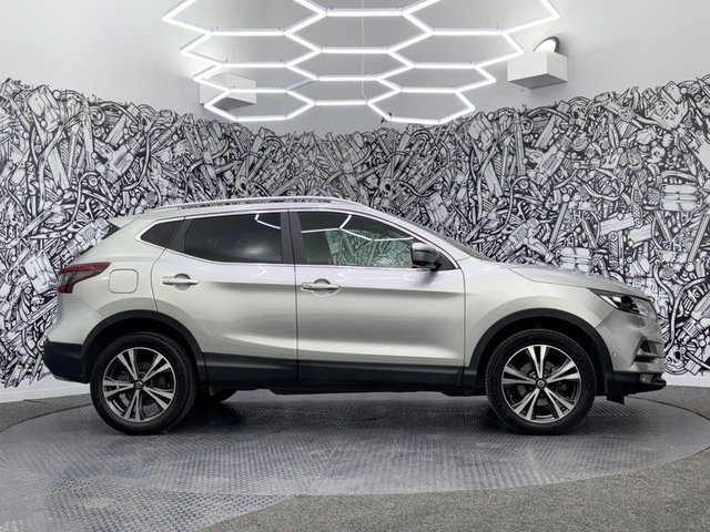2020 Nissan Qashqai 1.3L N-Connecta 5dr - Photo 12