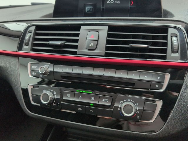 USED 2019 19 BMW 1 Series 2.0 118d Sport Hatchback 3dr Diesel Auto Euro 6 (s/S) (150 Ps) Dab Radio + Navigation System