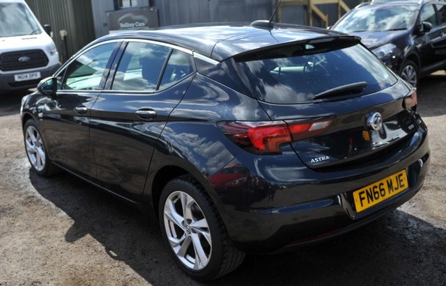 2016 VAUXHALL ASTRA - Photo 4