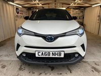 USED 2018 68 TOYOTA C-HR 1.8 VVT-h Dynamic SUV 5dr Petrol Hybrid CVT Euro 6 (s/s) (122 ps)+2 KEYS+HISTORY+MEDIA+NAVIGATION+PREMIUM PACK+LEATHER SEATS 2 KEYS+TOYOTAWARRANTY UNTIL JANUARY 2026+HISTORY+PARK ASSIST+NAV+FULL LEATHER HEATED SEATS+CRUISE+REVERSE CAMERA+AUTOLIGHTS+18" ALLOYS+PRIVACY+TOW BAR+DAB+HPI CLEAR