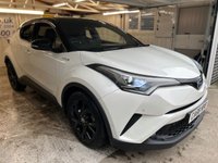 USED 2018 68 TOYOTA C-HR 1.8 VVT-h Dynamic SUV 5dr Petrol Hybrid CVT Euro 6 (s/s) (122 ps)+2 KEYS+HISTORY+MEDIA+NAVIGATION+PREMIUM PACK+LEATHER SEATS 2 KEYS+TOYOTAWARRANTY UNTIL JANUARY 2026+HISTORY+PARK ASSIST+NAV+FULL LEATHER HEATED SEATS+CRUISE+REVERSE CAMERA+AUTOLIGHTS+18" ALLOYS+PRIVACY+TOW BAR+DAB+HPI CLEAR
