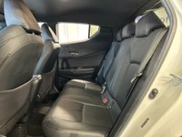 USED 2018 68 TOYOTA C-HR 1.8 VVT-h Dynamic SUV 5dr Petrol Hybrid CVT Euro 6 (s/s) (122 ps)+2 KEYS+HISTORY+MEDIA+NAVIGATION+PREMIUM PACK+LEATHER SEATS 2 KEYS+TOYOTAWARRANTY UNTIL JANUARY 2026+HISTORY+PARK ASSIST+NAV+FULL LEATHER HEATED SEATS+CRUISE+REVERSE CAMERA+AUTOLIGHTS+18" ALLOYS+PRIVACY+TOW BAR+DAB+HPI CLEAR