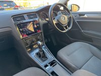 USED 2017 67 VOLKSWAGEN GOLF 1.4 TSI BlueMotion Tech SE Hatchback 5dr Petrol DSG Euro 6 (s/s) (125 ps) 