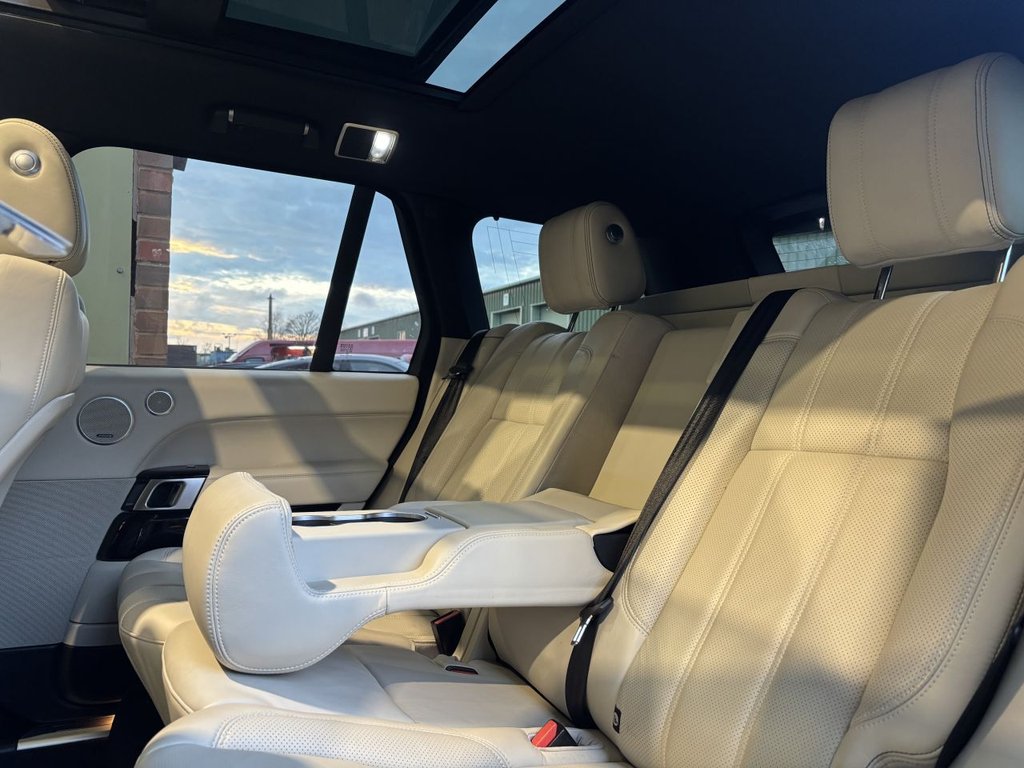 USED 2015 65 LAND ROVER RANGE ROVER 4.4 SD V8 Vogue SE SUV 5dr Diesel Auto 4WD Euro 5 (339 ps) SLIDING ROOF | 1 YEAR WARRANTY