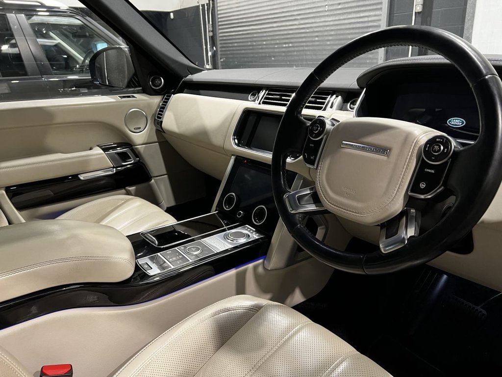 USED 2015 65 LAND ROVER RANGE ROVER 4.4 SD V8 Vogue SE SUV 5dr Diesel Auto 4WD Euro 5 (339 ps) SLIDING ROOF | 1 YEAR WARRANTY