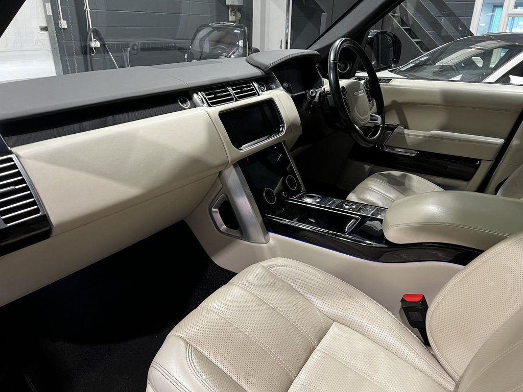 USED 2015 65 LAND ROVER RANGE ROVER 4.4 SD V8 Vogue SE SUV 5dr Diesel Auto 4WD Euro 5 (339 ps) SLIDING ROOF | 1 YEAR WARRANTY