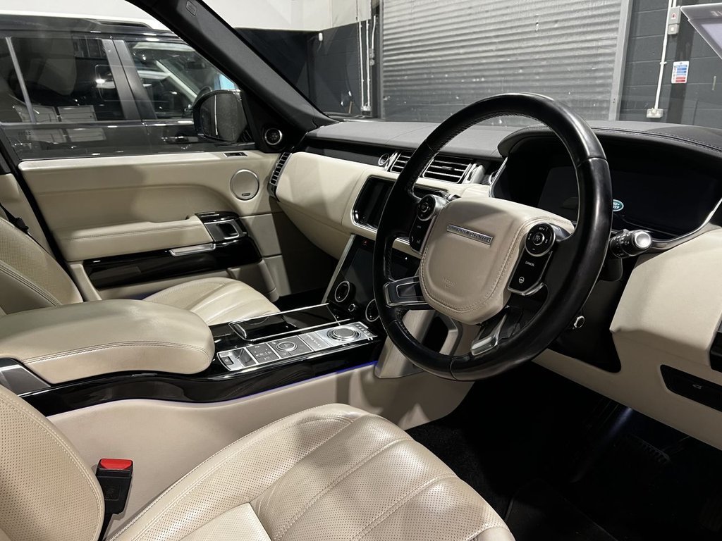 USED 2015 65 LAND ROVER RANGE ROVER 4.4 SD V8 Vogue SE SUV 5dr Diesel Auto 4WD Euro 5 (339 ps) SLIDING ROOF | 1 YEAR WARRANTY