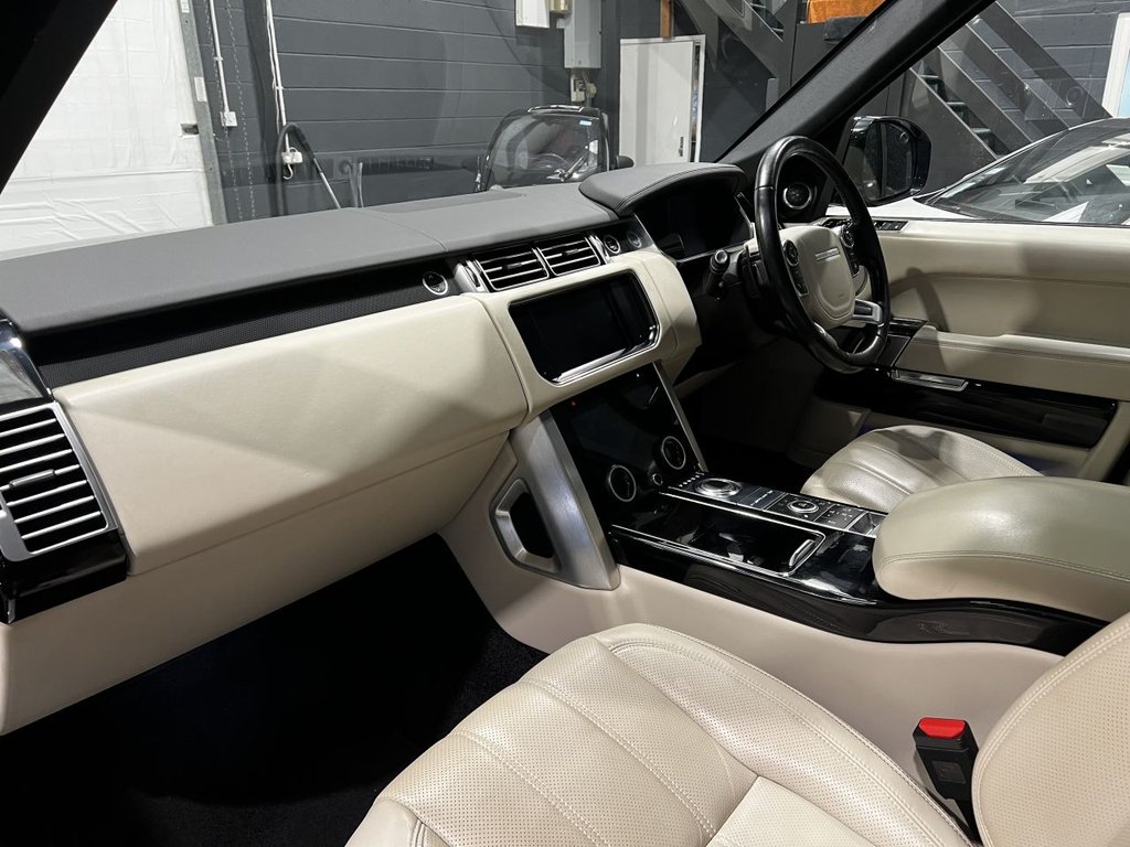 USED 2015 65 LAND ROVER RANGE ROVER 4.4 SD V8 Vogue SE SUV 5dr Diesel Auto 4WD Euro 5 (339 ps) SLIDING ROOF | 1 YEAR WARRANTY