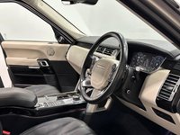 USED 2017 17 LAND ROVER RANGE ROVER 4.4 SD V8 Vogue SE SUV 5dr Diesel Auto 4WD Euro 6 (s/s) (339 ps) 1 Owner, 58200 Miles Complete Supplying Dealer Service Record , Striking Silicon Silver Premium Paint , Black Ebony Leather, Sliding Glass Panoramic Roof, Electrically Deployable Towbar