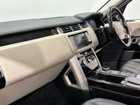USED 2017 17 LAND ROVER RANGE ROVER 4.4 SD V8 Vogue SE SUV 5dr Diesel Auto 4WD Euro 6 (s/s) (339 ps) 1 Owner, 58200 Miles Complete Supplying Dealer Service Record , Striking Silicon Silver Premium Paint , Black Ebony Leather, Sliding Glass Panoramic Roof, Electrically Deployable Towbar