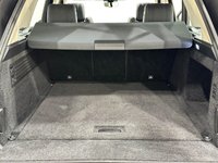 USED 2017 17 LAND ROVER RANGE ROVER 4.4 SD V8 Vogue SE SUV 5dr Diesel Auto 4WD Euro 6 (s/s) (339 ps) 1 Owner, 58200 Miles Complete Supplying Dealer Service Record , Striking Silicon Silver Premium Paint , Black Ebony Leather, Sliding Glass Panoramic Roof, Electrically Deployable Towbar