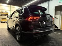 USED 2017 17 VOLKSWAGEN TIGUAN 2.0 TDI BlueMotion Tech R-Line SUV 5dr Diesel DSG 4Motion Euro 6 (s/s) (150 ps) Heated Seats | Camera | Navigation