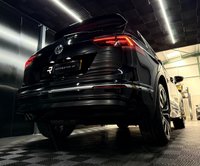 USED 2017 17 VOLKSWAGEN TIGUAN 2.0 TDI BlueMotion Tech R-Line SUV 5dr Diesel DSG 4Motion Euro 6 (s/s) (150 ps) Heated Seats | Camera | Navigation