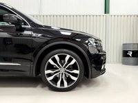 USED 2017 17 VOLKSWAGEN TIGUAN 2.0 TDI BlueMotion Tech R-Line SUV 5dr Diesel DSG 4Motion Euro 6 (s/s) (150 ps) Heated Seats | Camera | Navigation