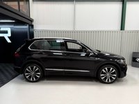 USED 2017 17 VOLKSWAGEN TIGUAN 2.0 TDI BlueMotion Tech R-Line SUV 5dr Diesel DSG 4Motion Euro 6 (s/s) (150 ps) Heated Seats | Camera | Navigation