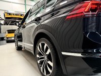 USED 2017 17 VOLKSWAGEN TIGUAN 2.0 TDI BlueMotion Tech R-Line SUV 5dr Diesel DSG 4Motion Euro 6 (s/s) (150 ps) Heated Seats | Camera | Navigation