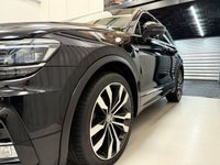 USED 2017 17 VOLKSWAGEN TIGUAN 2.0 TDI BlueMotion Tech R-Line SUV 5dr Diesel DSG 4Motion Euro 6 (s/s) (150 ps) Heated Seats | Camera | Navigation