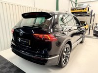 USED 2017 17 VOLKSWAGEN TIGUAN 2.0 TDI BlueMotion Tech R-Line SUV 5dr Diesel DSG 4Motion Euro 6 (s/s) (150 ps) Heated Seats | Camera | Navigation
