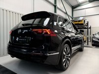 USED 2017 17 VOLKSWAGEN TIGUAN 2.0 TDI BlueMotion Tech R-Line SUV 5dr Diesel DSG 4Motion Euro 6 (s/s) (150 ps) Heated Seats | Camera | Navigation