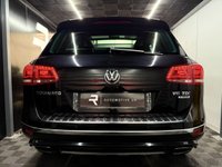USED 2016 16 VOLKSWAGEN TOUAREG 3.0 TDI V6 BlueMotion Tech R-Line SUV 5dr Diesel Tiptronic 4WD Euro 6 (s/s) (262 ps) Park Assist