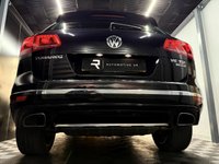 USED 2016 16 VOLKSWAGEN TOUAREG 3.0 TDI V6 BlueMotion Tech R-Line SUV 5dr Diesel Tiptronic 4WD Euro 6 (s/s) (262 ps) Park Assist