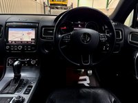 USED 2016 16 VOLKSWAGEN TOUAREG 3.0 TDI V6 BlueMotion Tech R-Line SUV 5dr Diesel Tiptronic 4WD Euro 6 (s/s) (262 ps) Park Assist