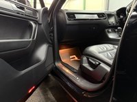 USED 2016 16 VOLKSWAGEN TOUAREG 3.0 TDI V6 BlueMotion Tech R-Line SUV 5dr Diesel Tiptronic 4WD Euro 6 (s/s) (262 ps) Park Assist