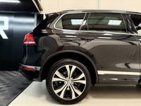 USED 2016 16 VOLKSWAGEN TOUAREG 3.0 TDI V6 BlueMotion Tech R-Line SUV 5dr Diesel Tiptronic 4WD Euro 6 (s/s) (262 ps) Park Assist