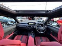 USED 2022 R LEXUS UX 2.0 250h F Sport SUV 5dr Petrol Hybrid E-CVT Euro 6 (s/s) (184 ps) ** RAC BUYSURE INSPECTED **